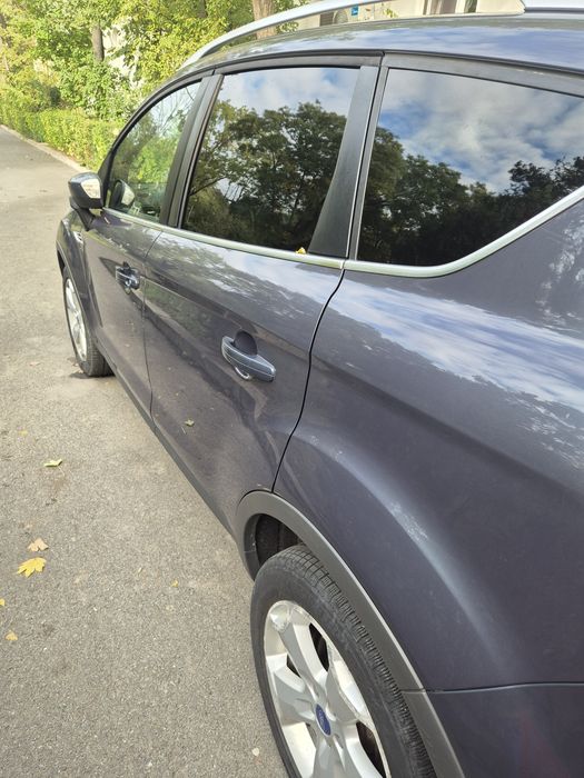 Vând Ford kuga 2012