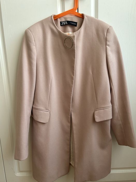 Vand sacou marca Zara