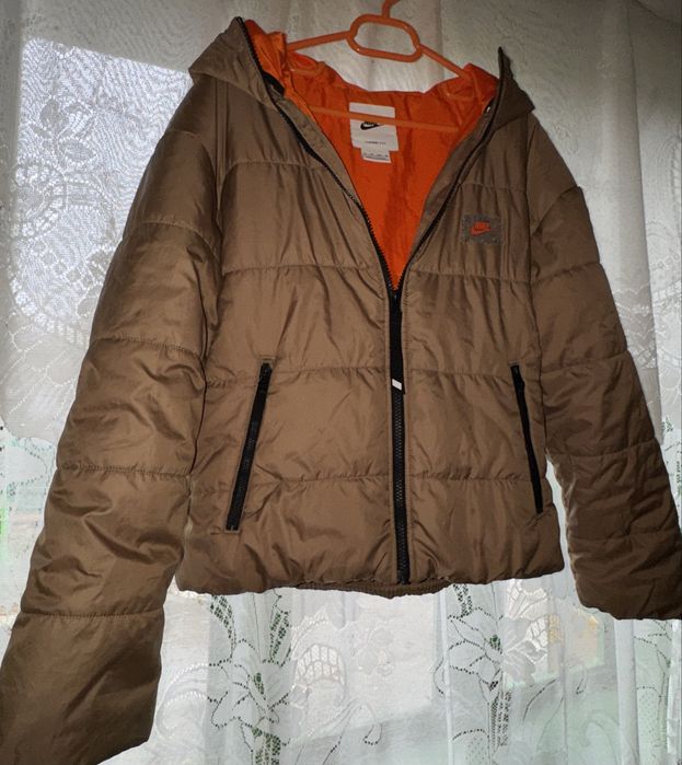 Geacă nike marimea xs