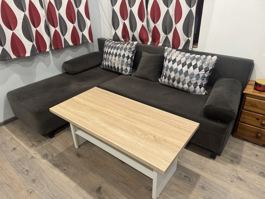 Диван разтегателен с маса