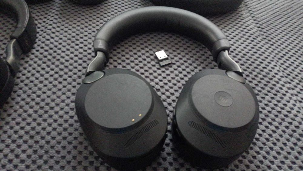 Jabra Evolve2 75 , Jabra Evolve2 85 Jabra Elite 45h