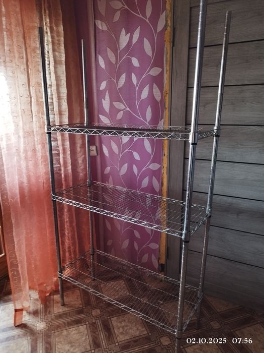 Продам полку для цветов