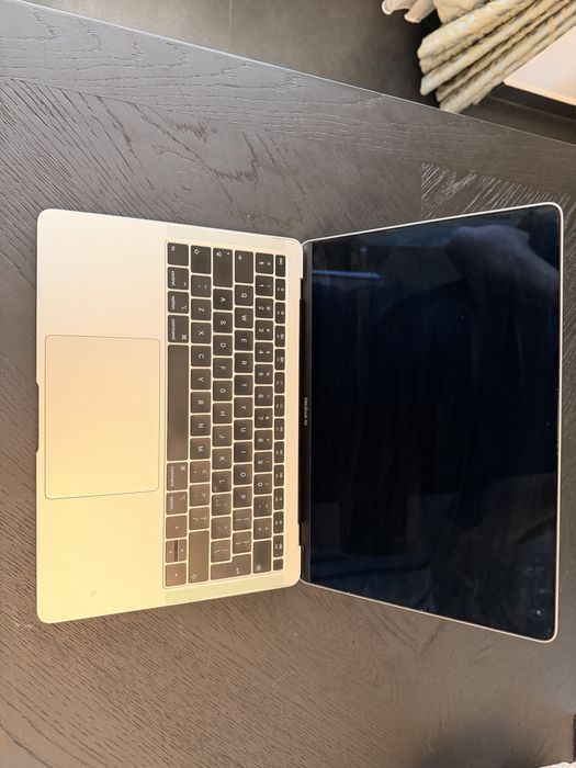 MacBook Air Retina 13” - Impecabil