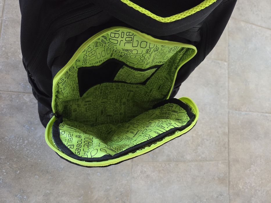 Vând Ghiozdan cu rotile pentru scoala/tip troler Gabol cu fotbal