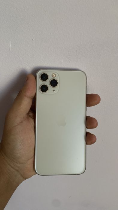 айфон 11 про в отличном состояний