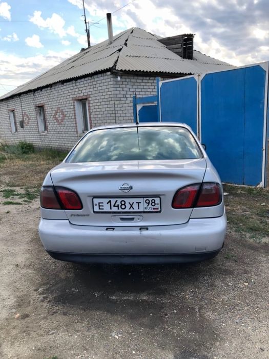 Продаю машину Nissan primera