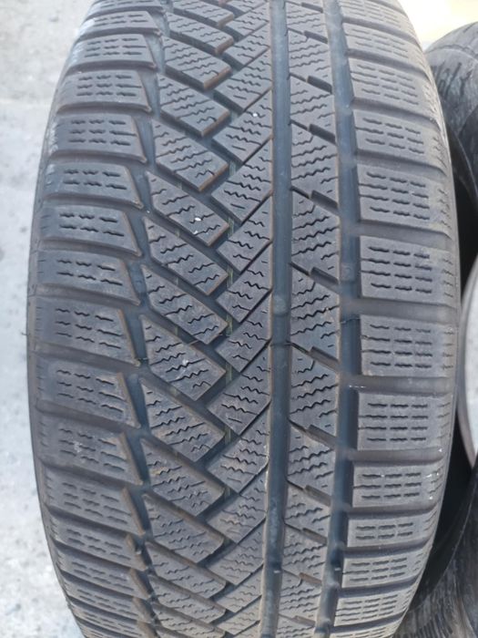 225/55/16 2 броя Continetal WinterContact Гумите са в много добро съст