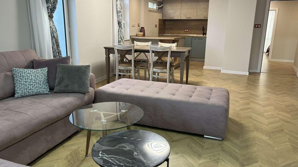 Дава се под наем Тристаен апартамент в Варна, Чайка - 110 кв.м за 1100 € - Снимка #2