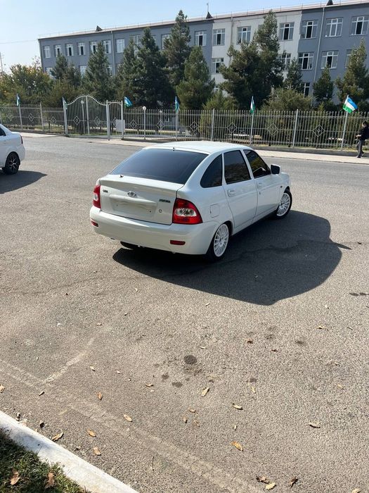 Lada priora 2012