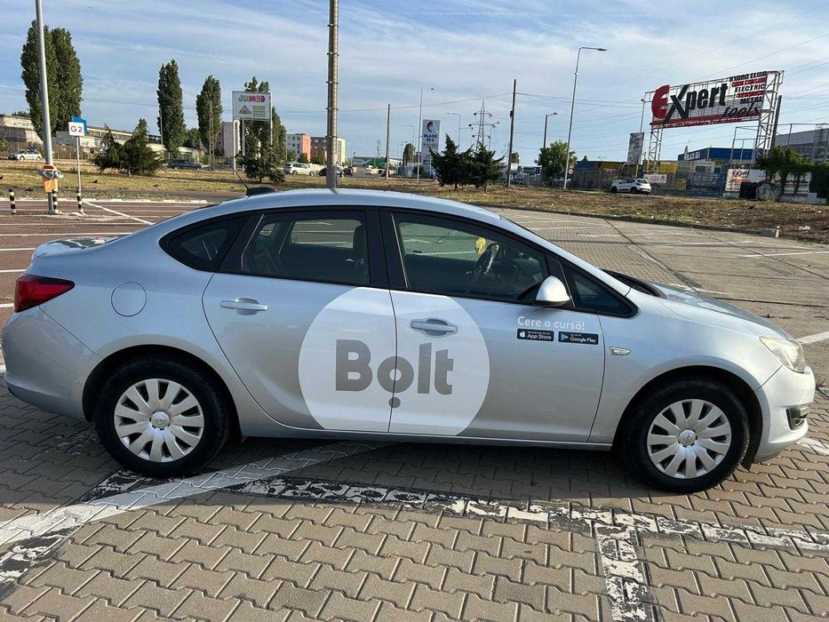 Opel Astra J Sedan Colant BOLT 5.6% consum