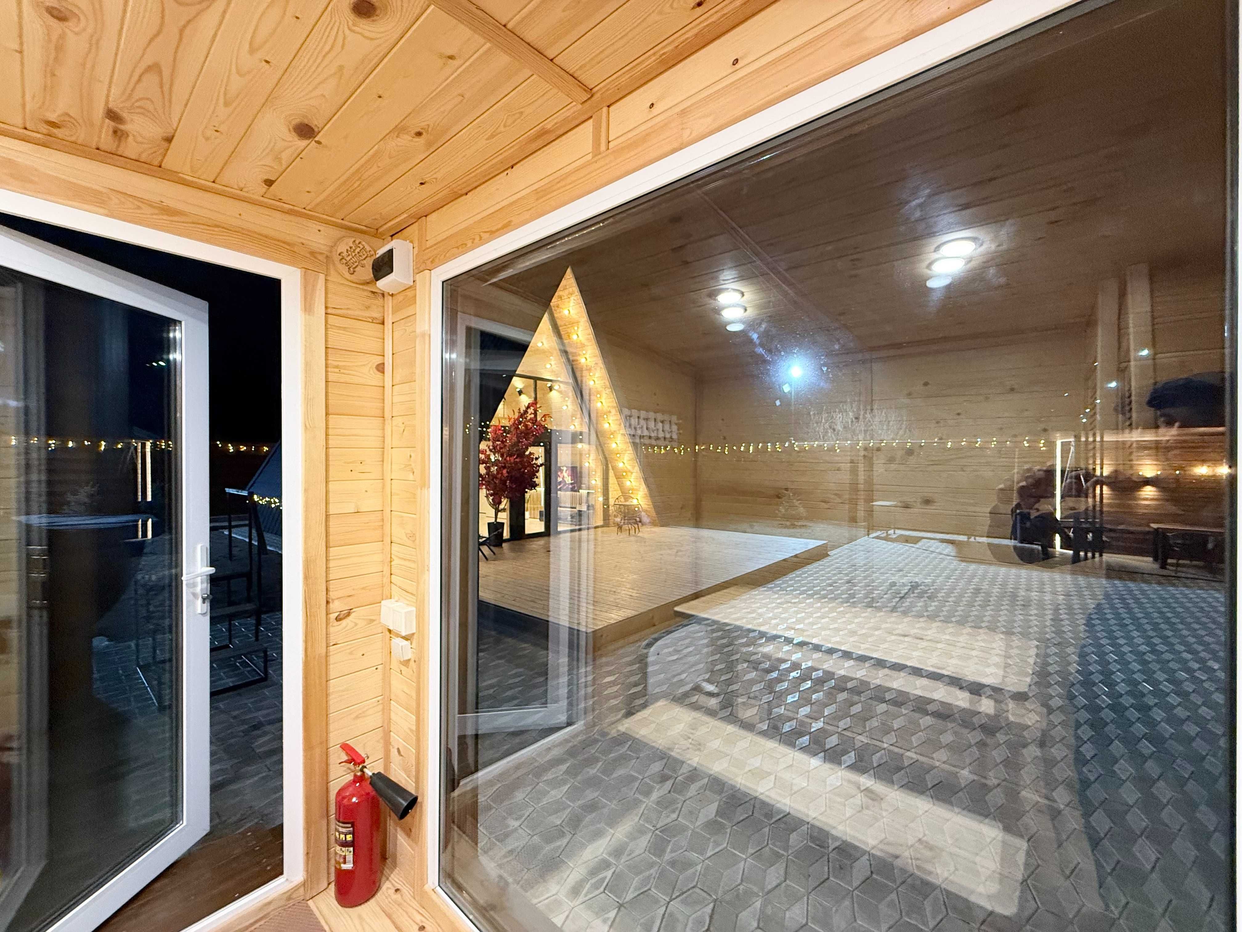 Дом в стиле A-frame (приватная територия)