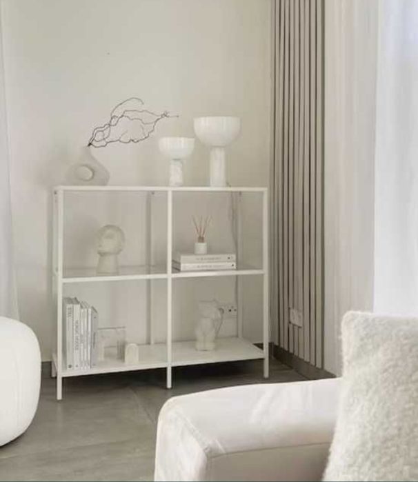 Vand Comoda Alba Ikea