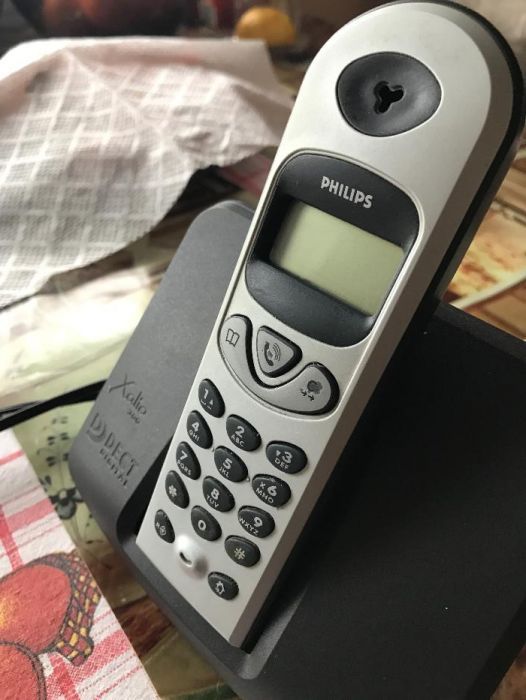 домашен телефон Philips