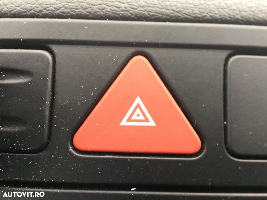 Buton / Releu Avarii VW Golf 5 Plus 2004 - 2008