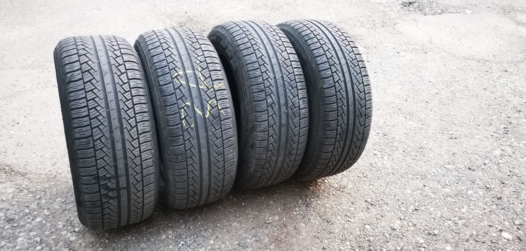 Всесезонни гуми PIRELLI 235/55 R17