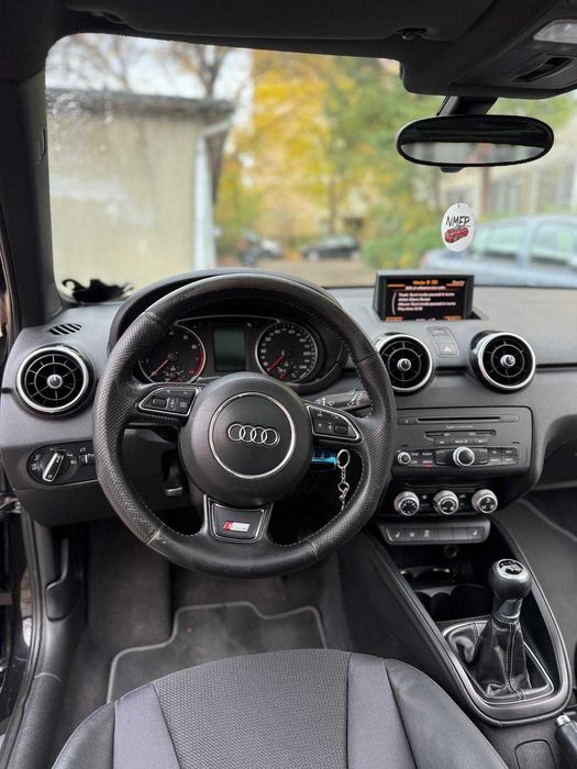 Audi A1 S-line Black Edition 1.4 TFSI 122 CP An 2011