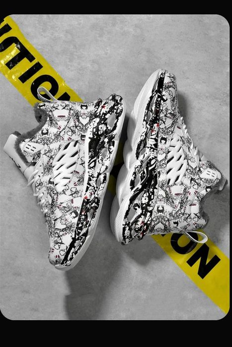 Кроссовки новые 47-48 размер.