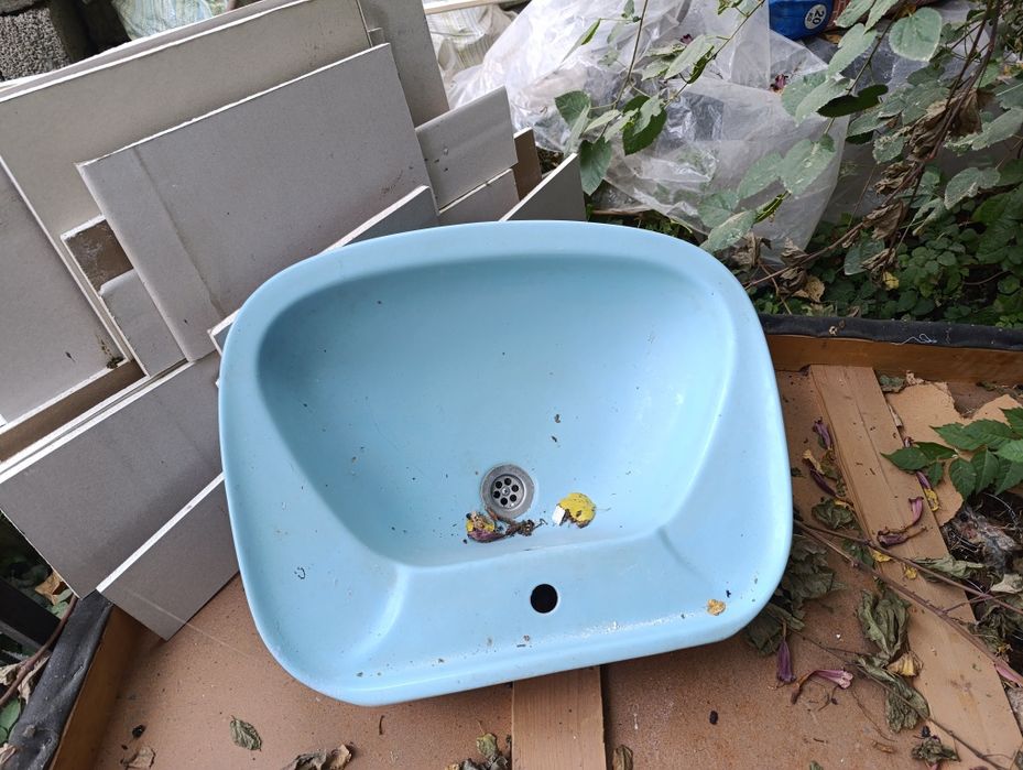 Срочно!Продам раковину Югославская недорого
