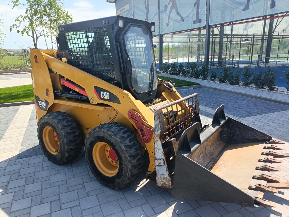 Miniîncărcător Caterpillar 236 An 2012 Ore 5539 Tip Incarcator Bobcat