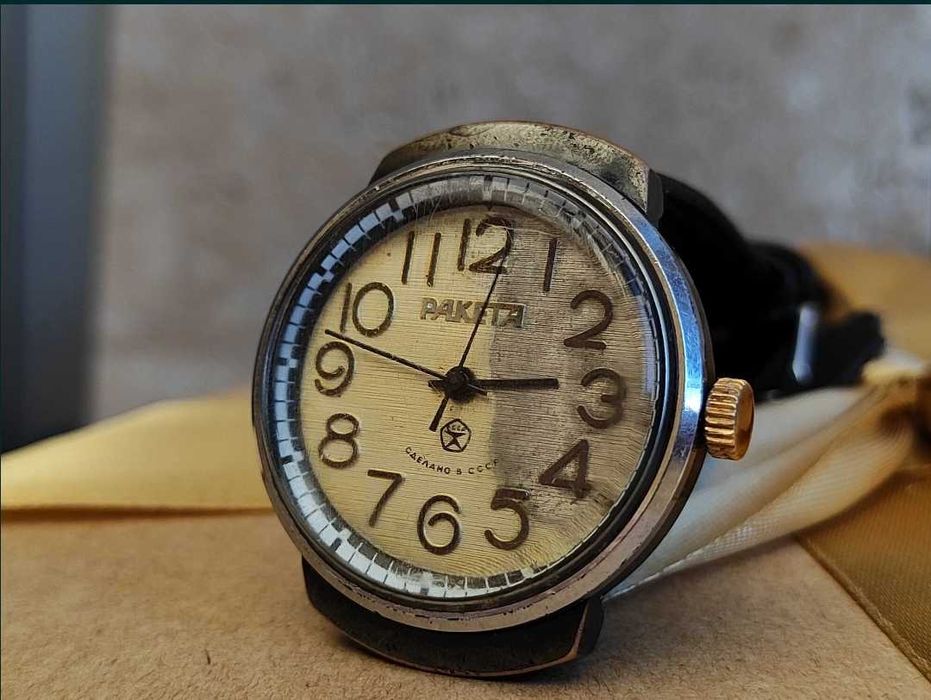 Работещи механични винтидж часовници от СССР