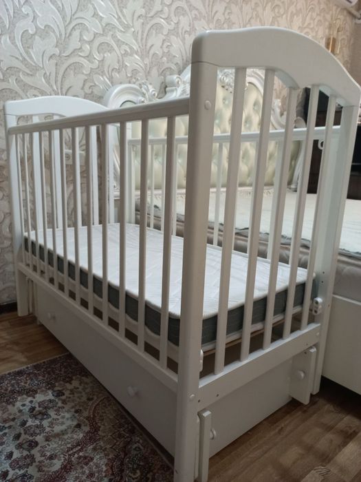 Срочно продаётся. Детский кроват.