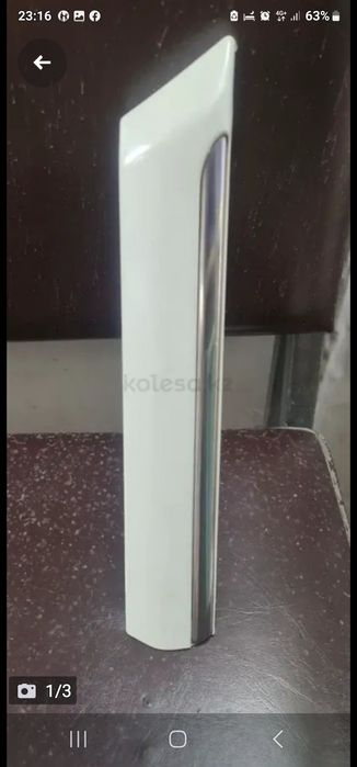 Продам оригинальные передний Молдинг на крыло W202! Молдинг в идеальн