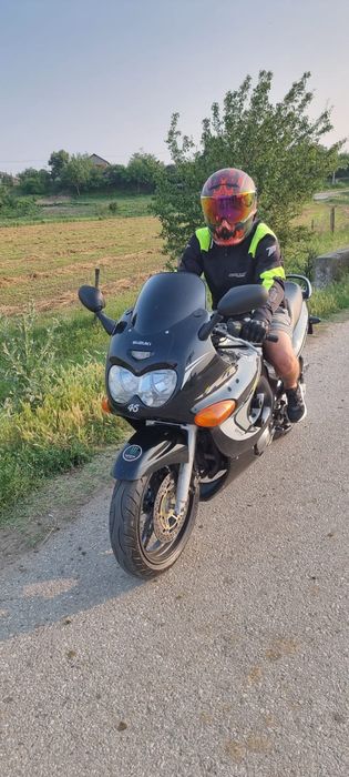 Vând Suzuki gsx600f Katana