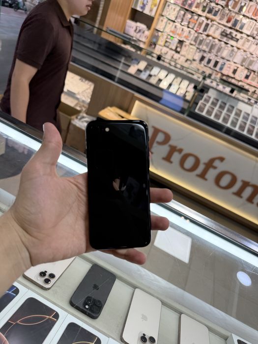 Iphone se 2020 64 tali