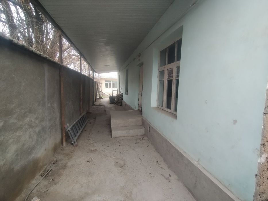 Срочно продаётся участок 3 сотки в Мирабадском районе, в месте, которо