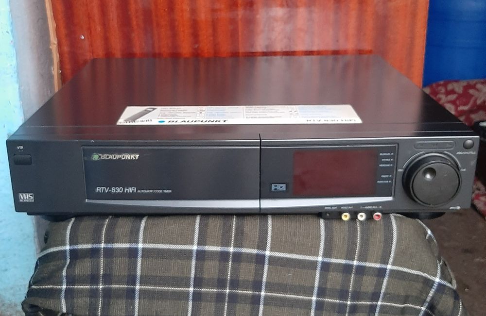 Vând videorecorder blaupunkt stereo rtv-830 în stare bună