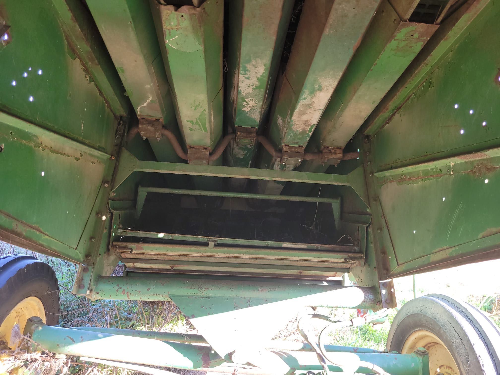 Combină john deer 730