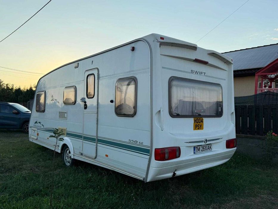 Vând rulota Swift challenger 2002 in stare foarte buna