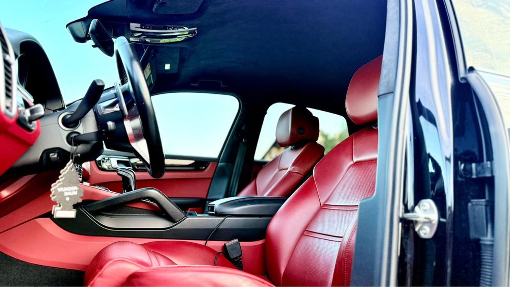 Porsche Cayenne S – Pachet Exterior GTS – Porsche Approved