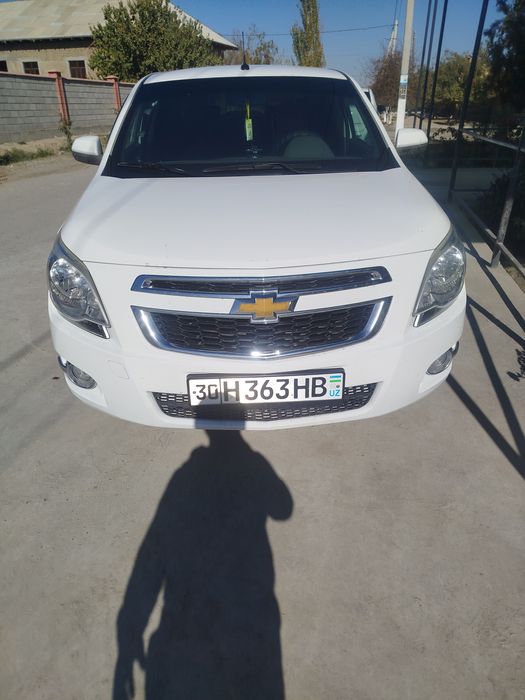 Mashina yangi chexollari bor