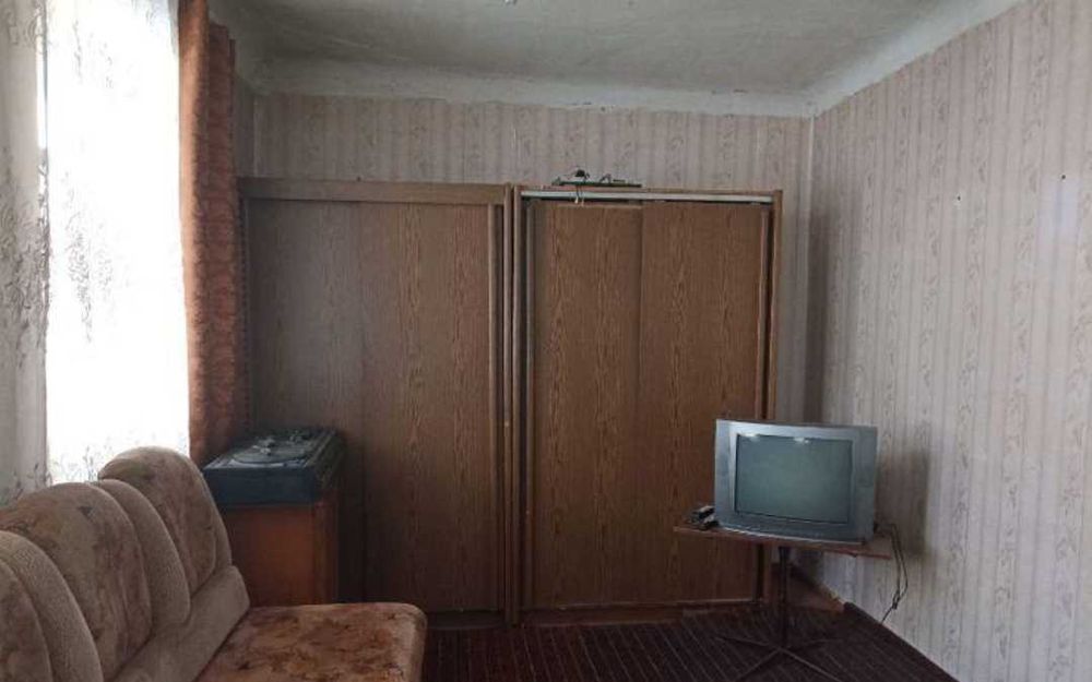 Сдам чистую однакомнатную