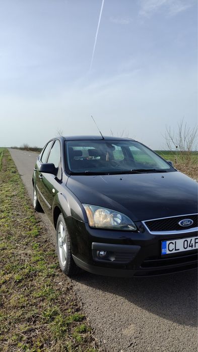De vanzare ford focus 1.6 benzina