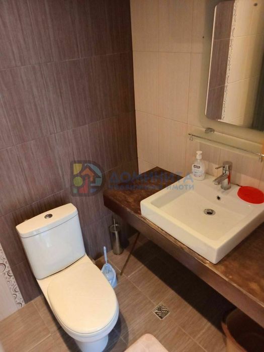 Обзаведен тристаен, първа линия плаж, гр. Китен