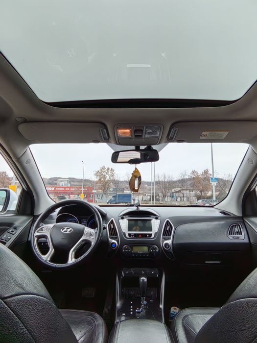 Hyundai ix35 * 2.0 diesel 184 CP* Euro 5*4x4 * cutie automată *