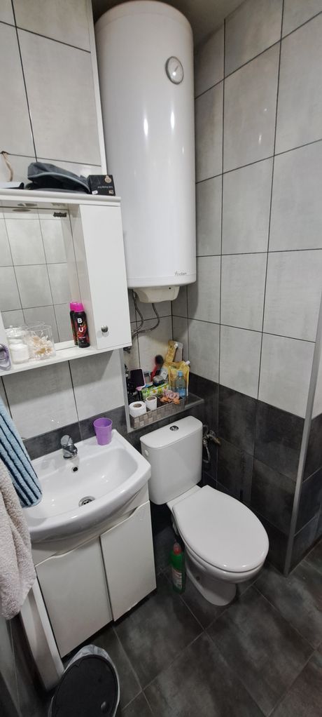 Продава се Тристаен апартамент в Карлово - 66 кв.м за 1005 €/кв.м - Снимка #8