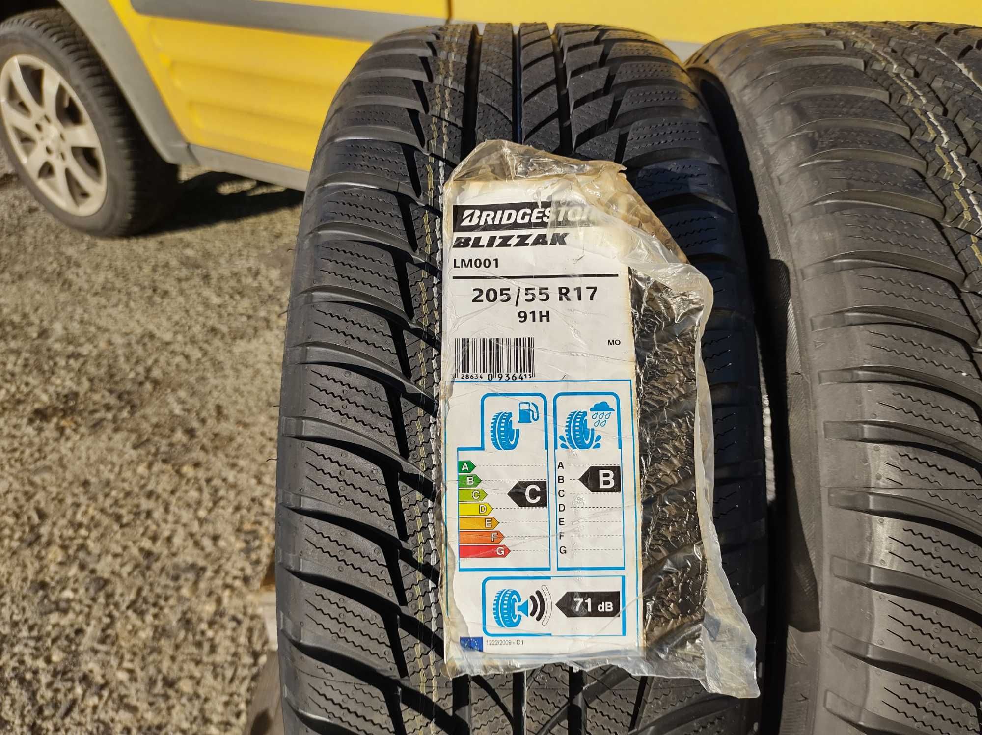 205/55/17 Bridgestone Blizzak Lm 001 dot 2018 MO Чисто нови Промо цена