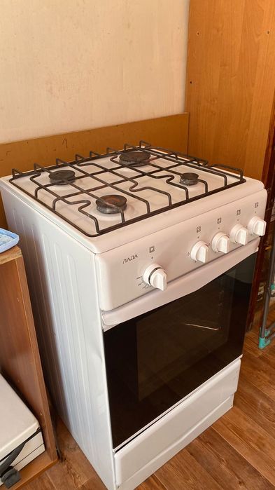 Газовая плита. Новая