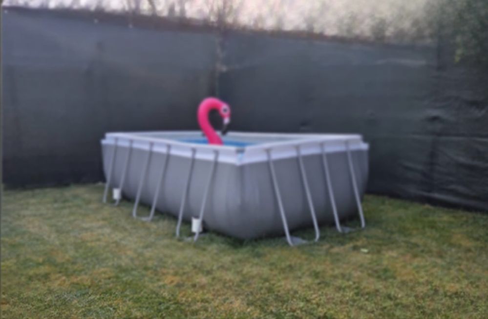 Piscina pe cadru metalic