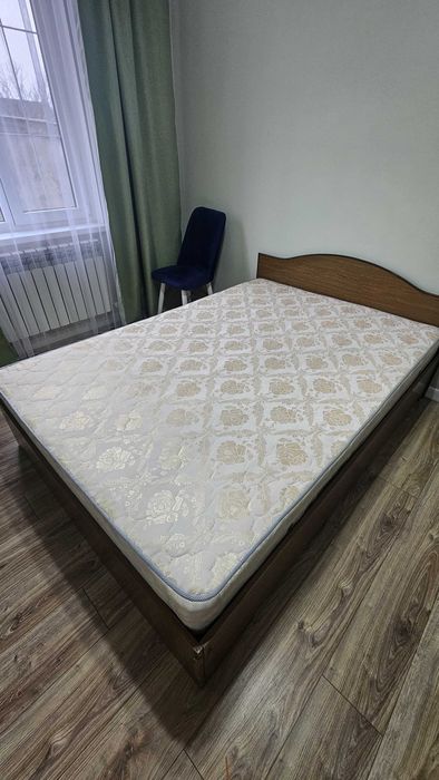 Кровать двуспальная