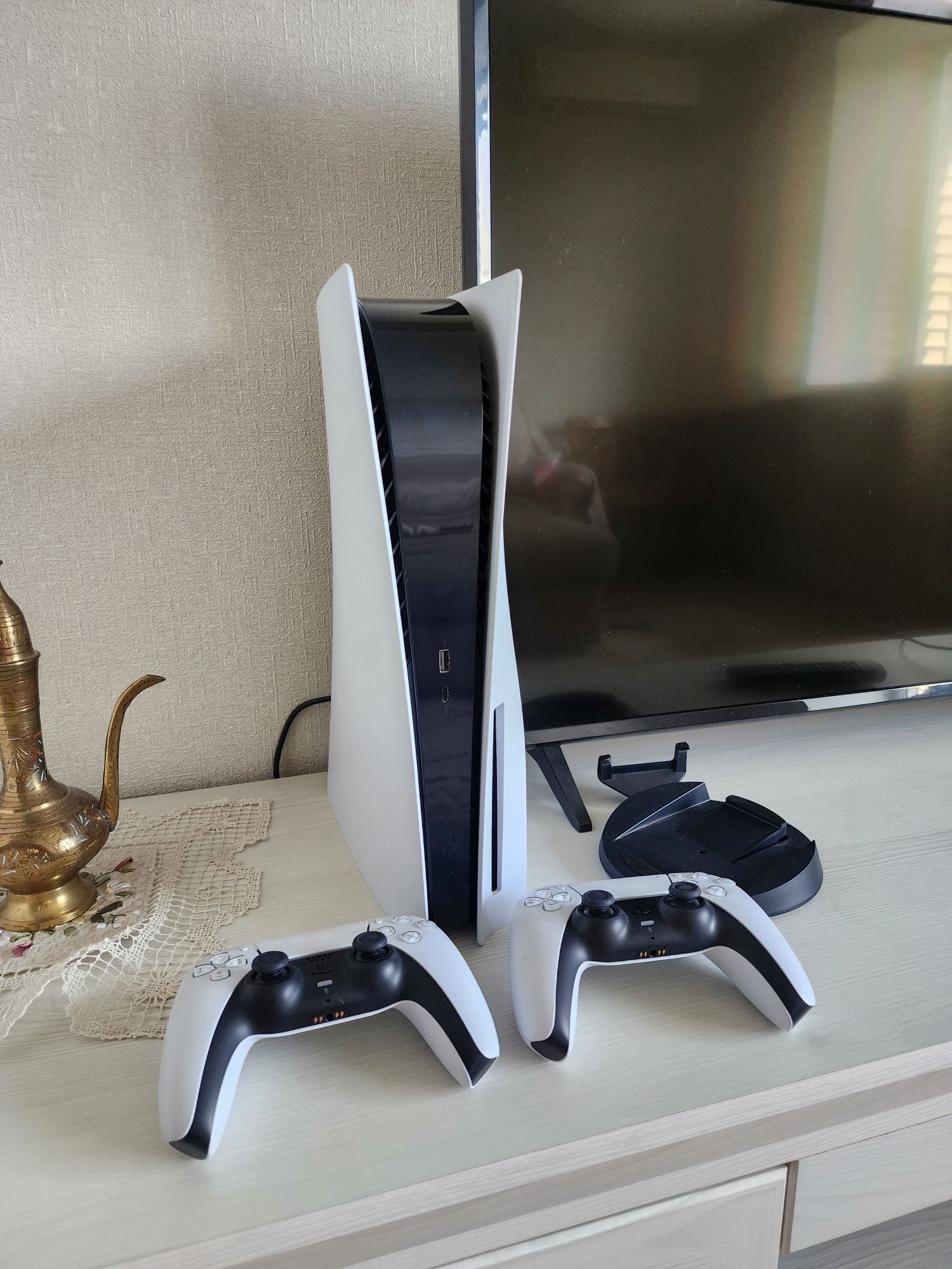 PS 5 плейстейшн с дисками