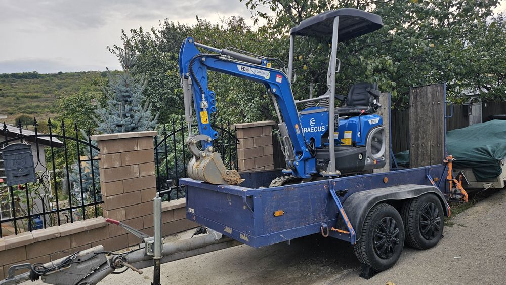 Miniexcavator si accesorii