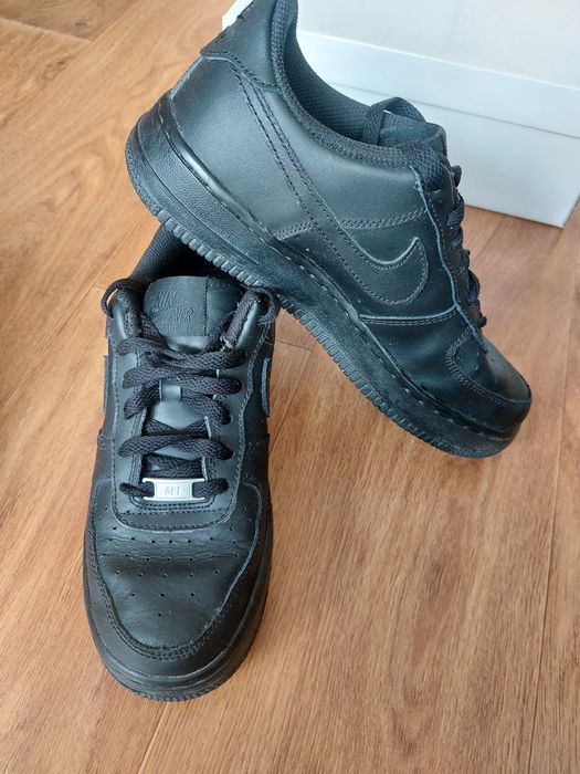 Дамски оригинални маратонки Nike