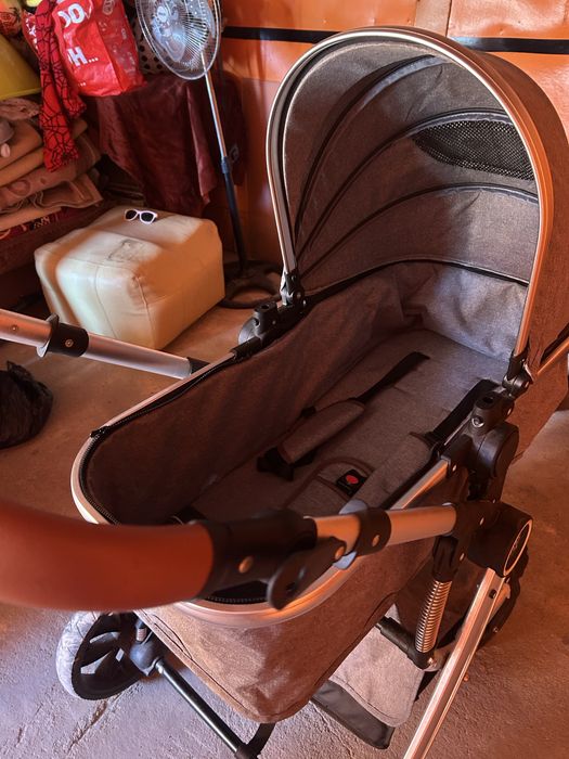 Продава се количка за бебе.Използвано е малко време