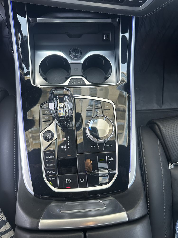 BMW X7 Drive 50i 2020 год