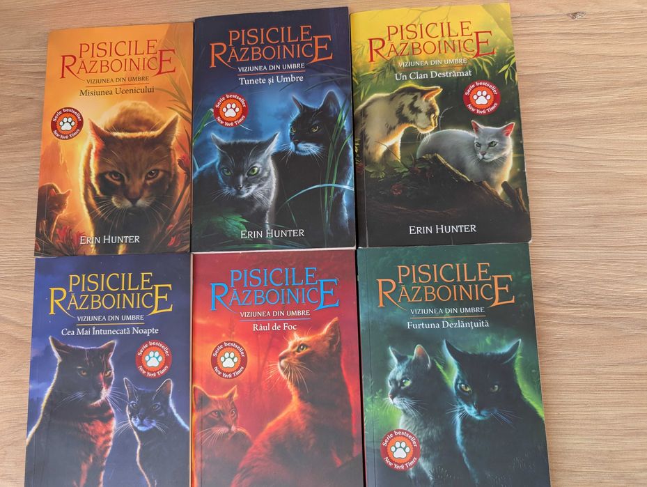 Vând cărți Pisicile Războinice