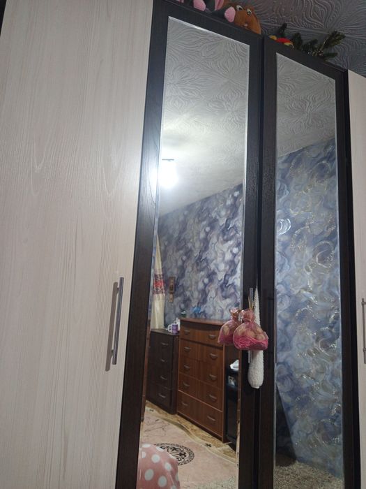 Продам шкаф плательный